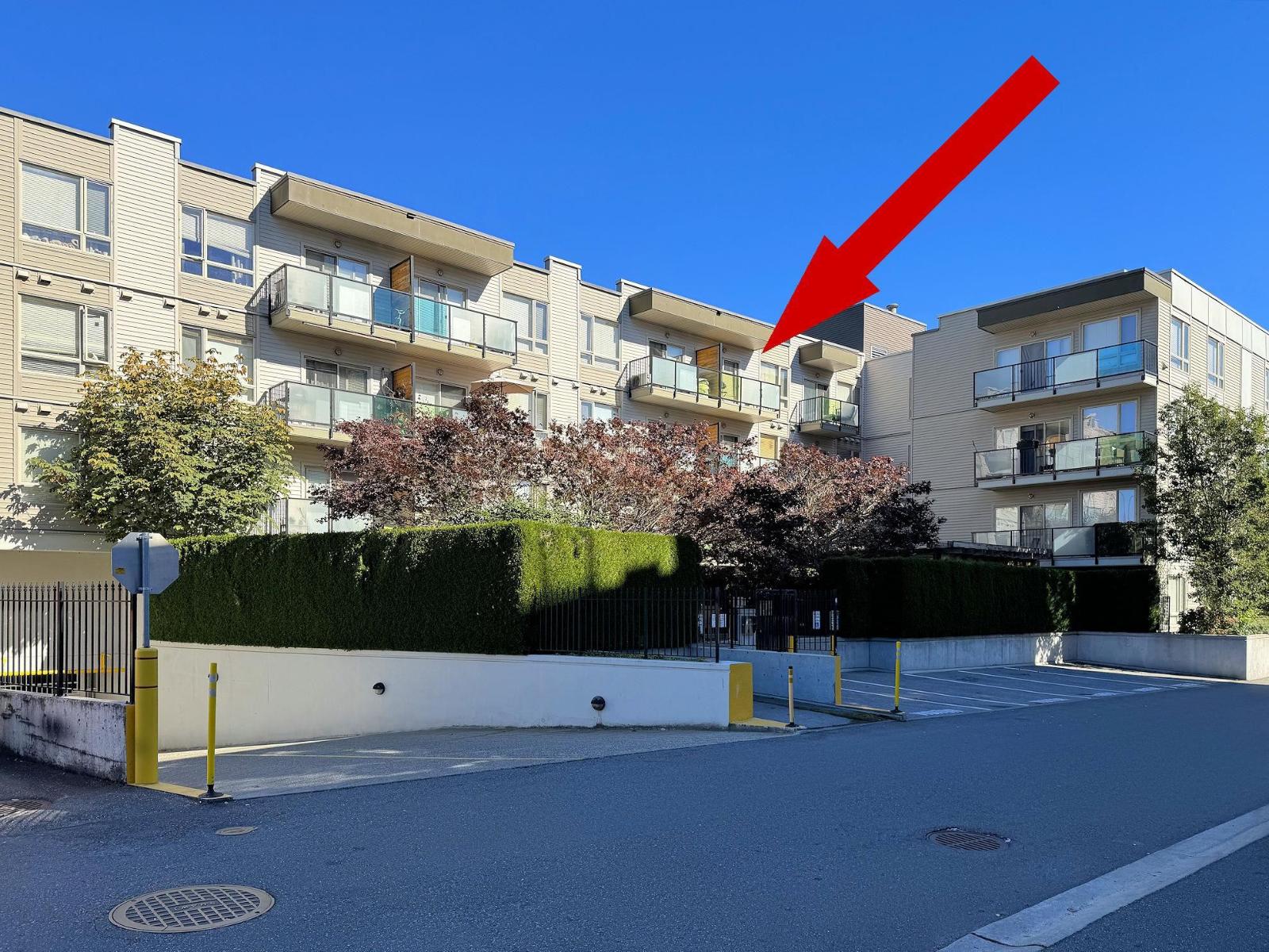 414 20460 DOUGLAS CRESCENT, Langley