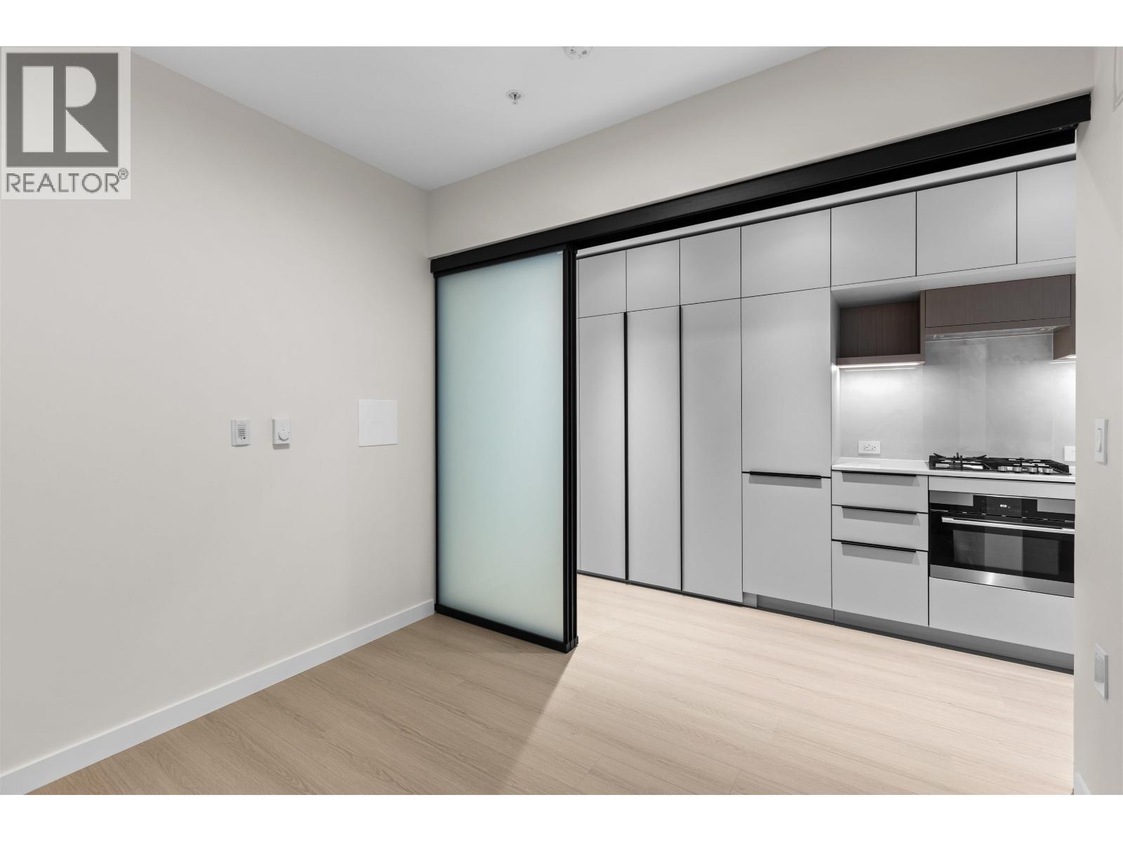 105 2015 ST. JOHNS STREET, Port Moody