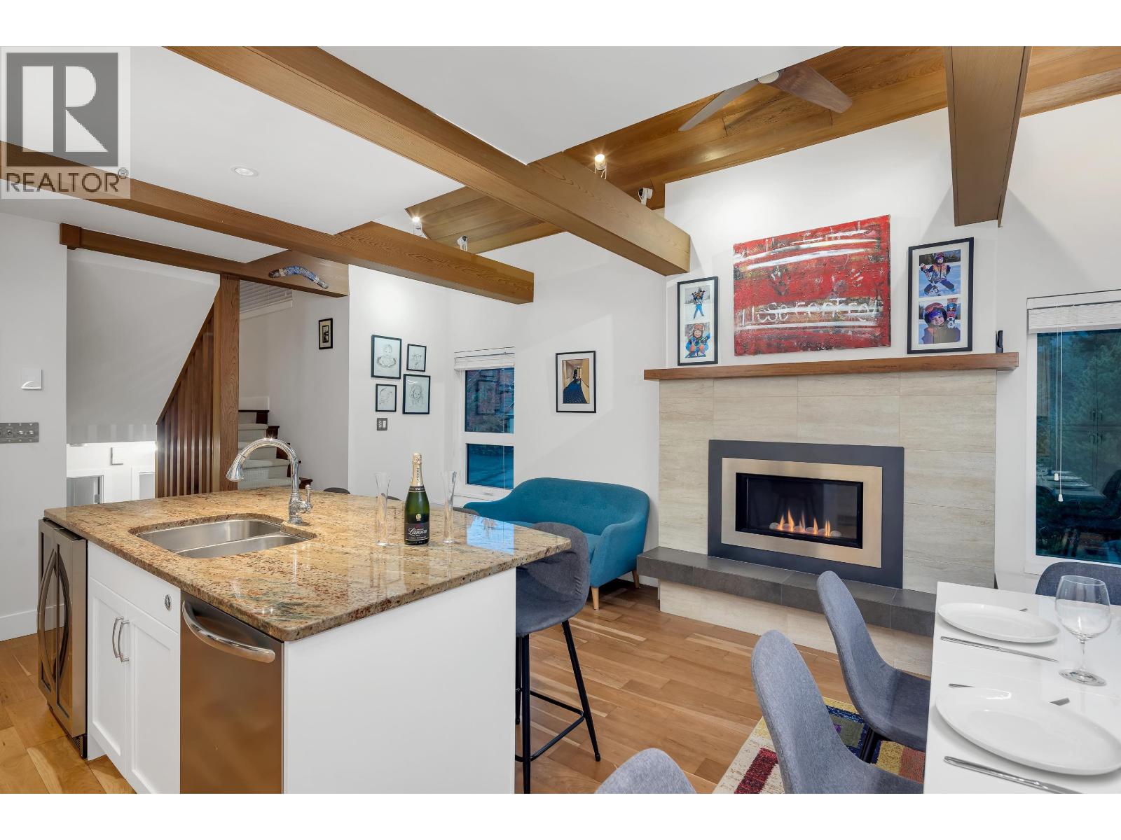 2008 ALPHA LAKE VILLAGE, Whistler