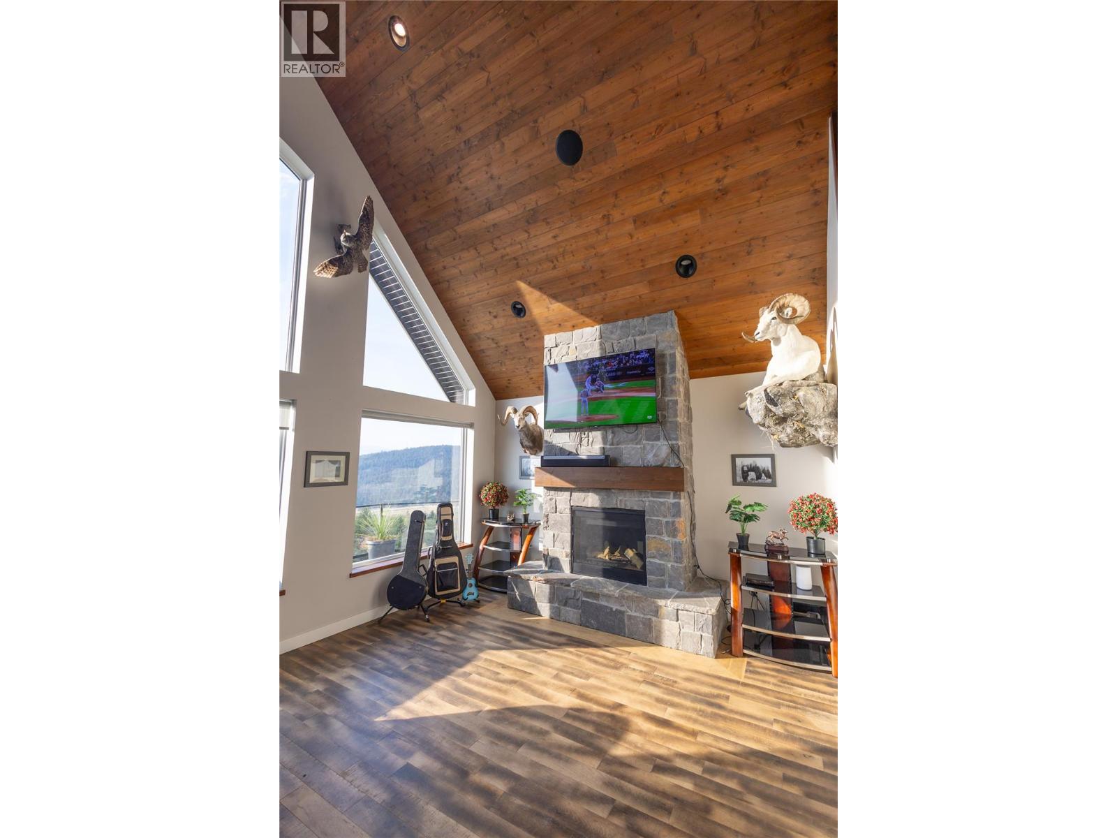  18252 Angus Road, Lake Country