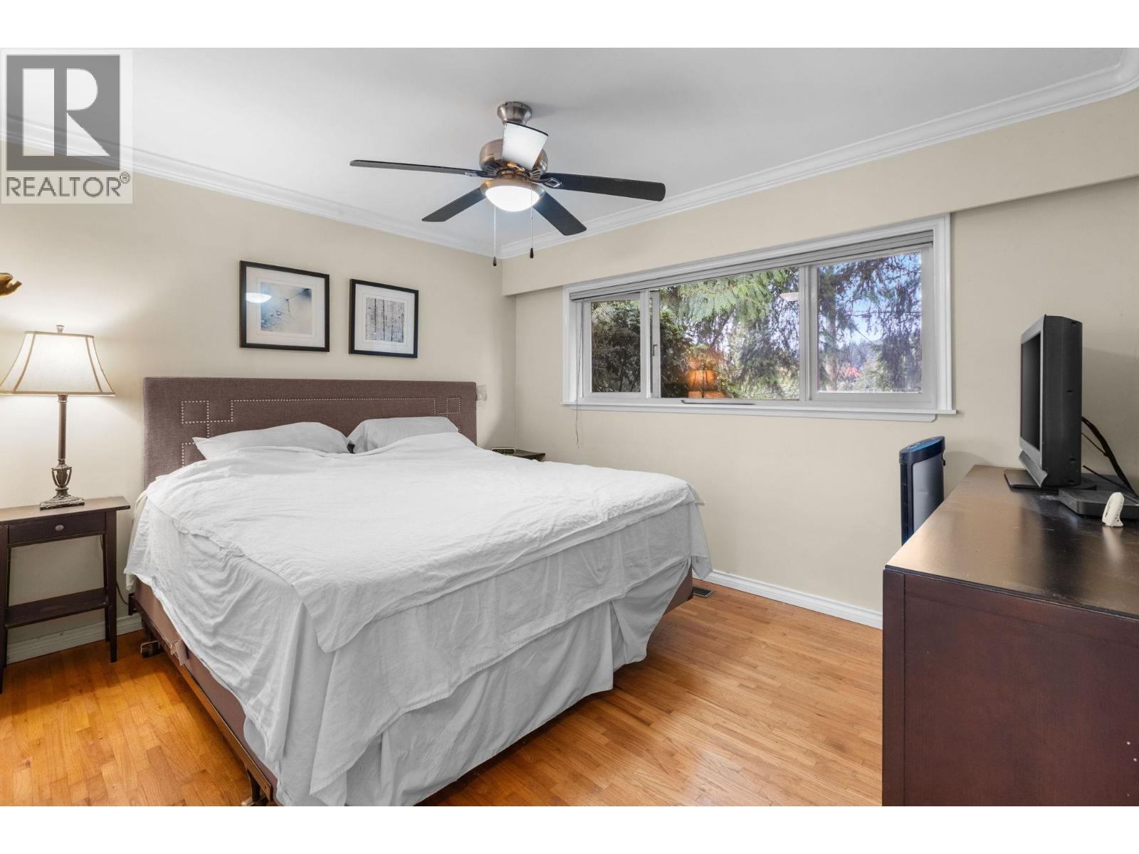 966 DUNDONALD DRIVE, Port Moody
