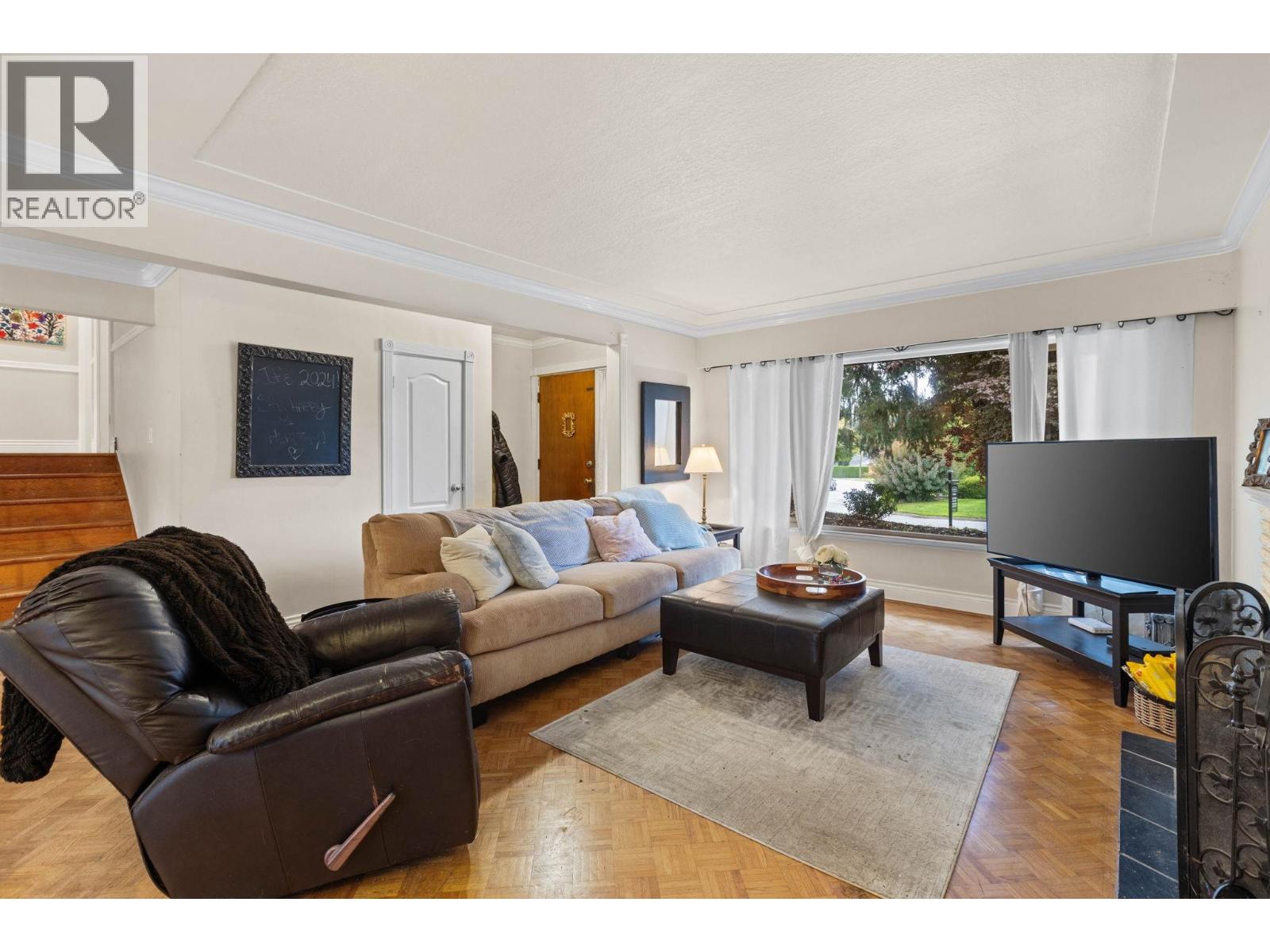 966 DUNDONALD DRIVE, Port Moody