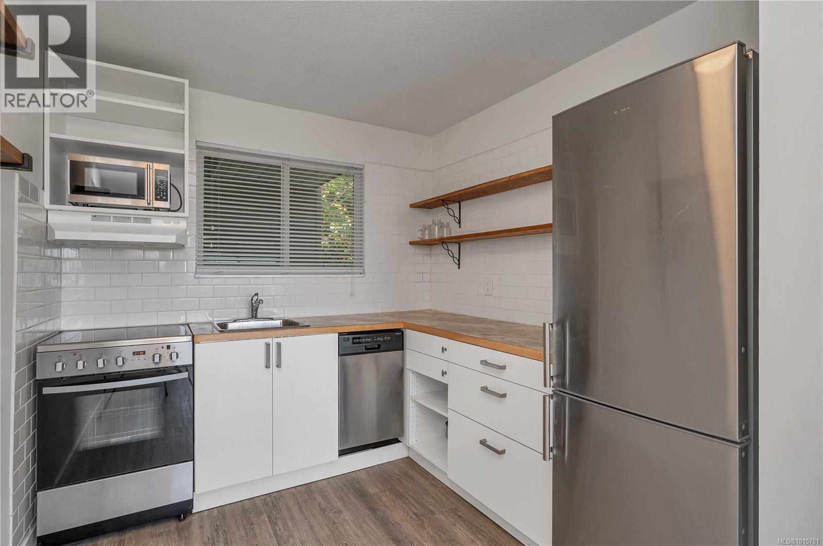 26 940 ISLAND Hwy S, Campbell River