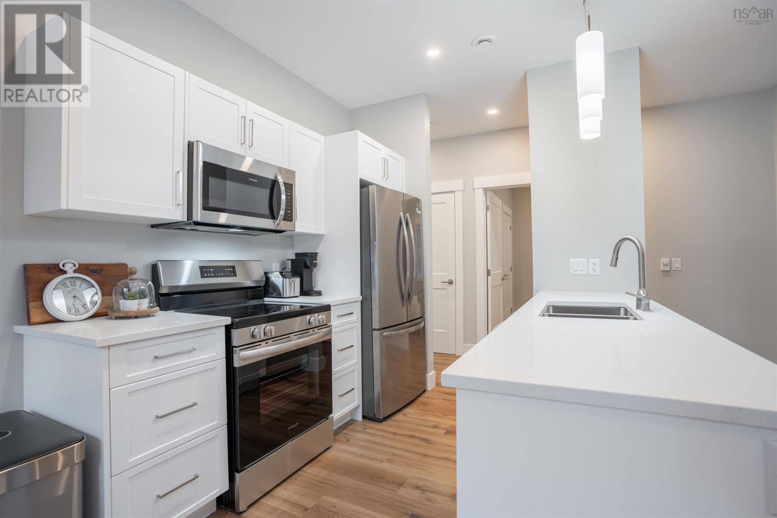 Property 12 of 28 of 95 Forest Heights Drive