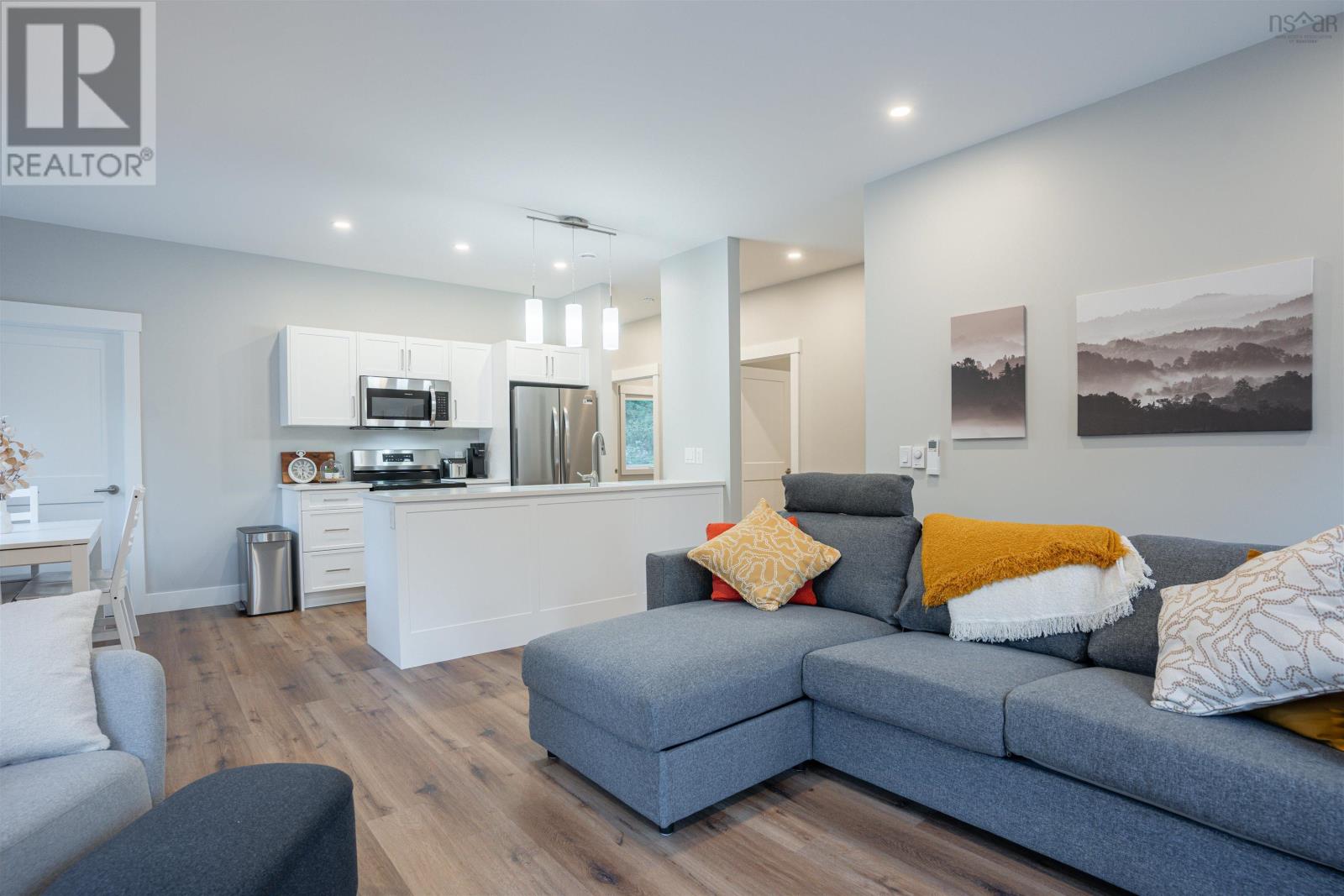 Property 8 of 28 of 95 Forest Heights Drive