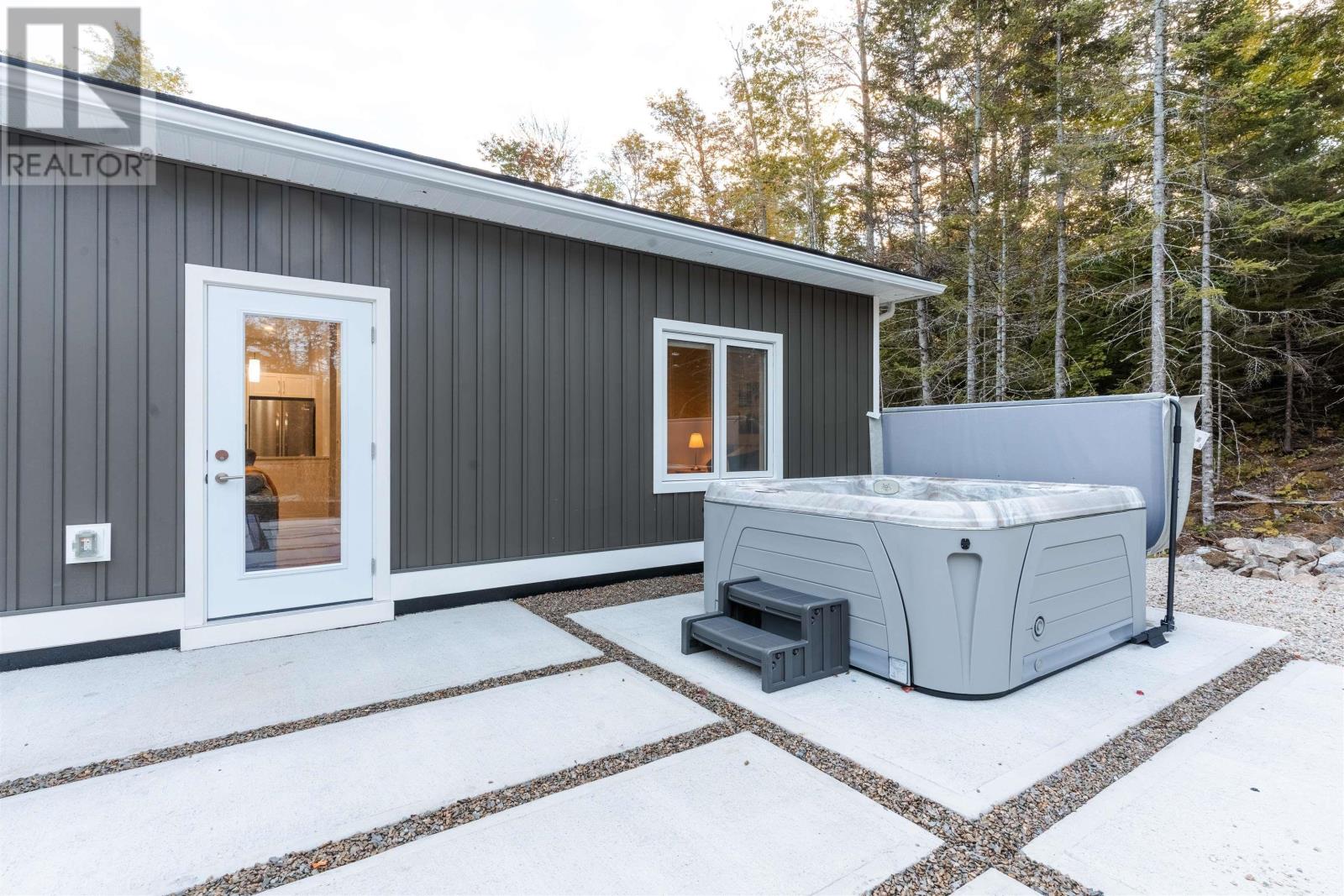 Property 21 of 28 of 95 Forest Heights Drive