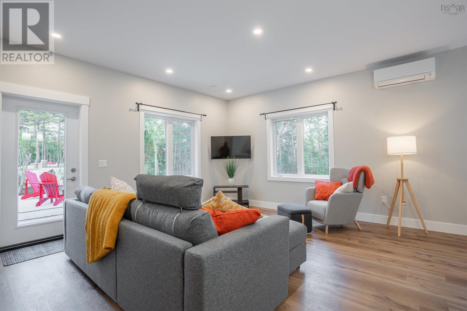 Property 7 of 28 of 95 Forest Heights Drive