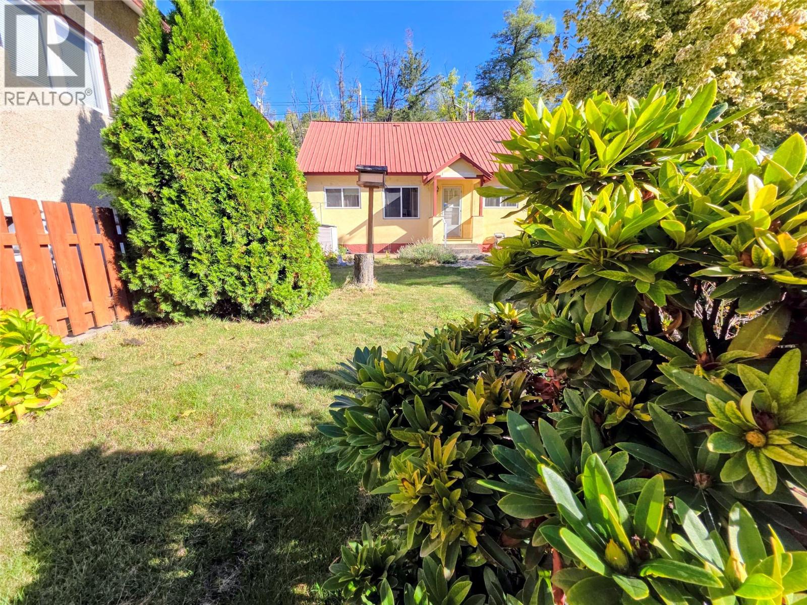 399 Rossland Avenue, Trail