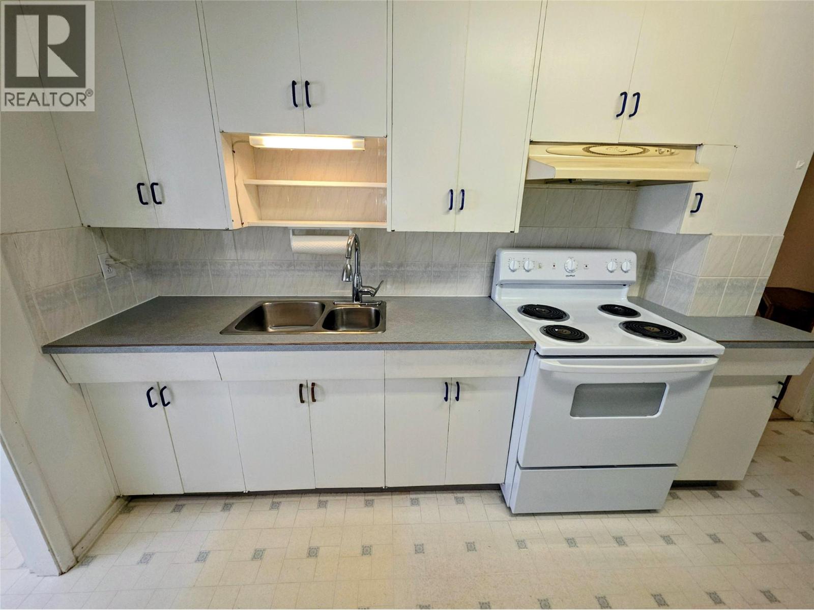 399 Rossland Avenue, Trail