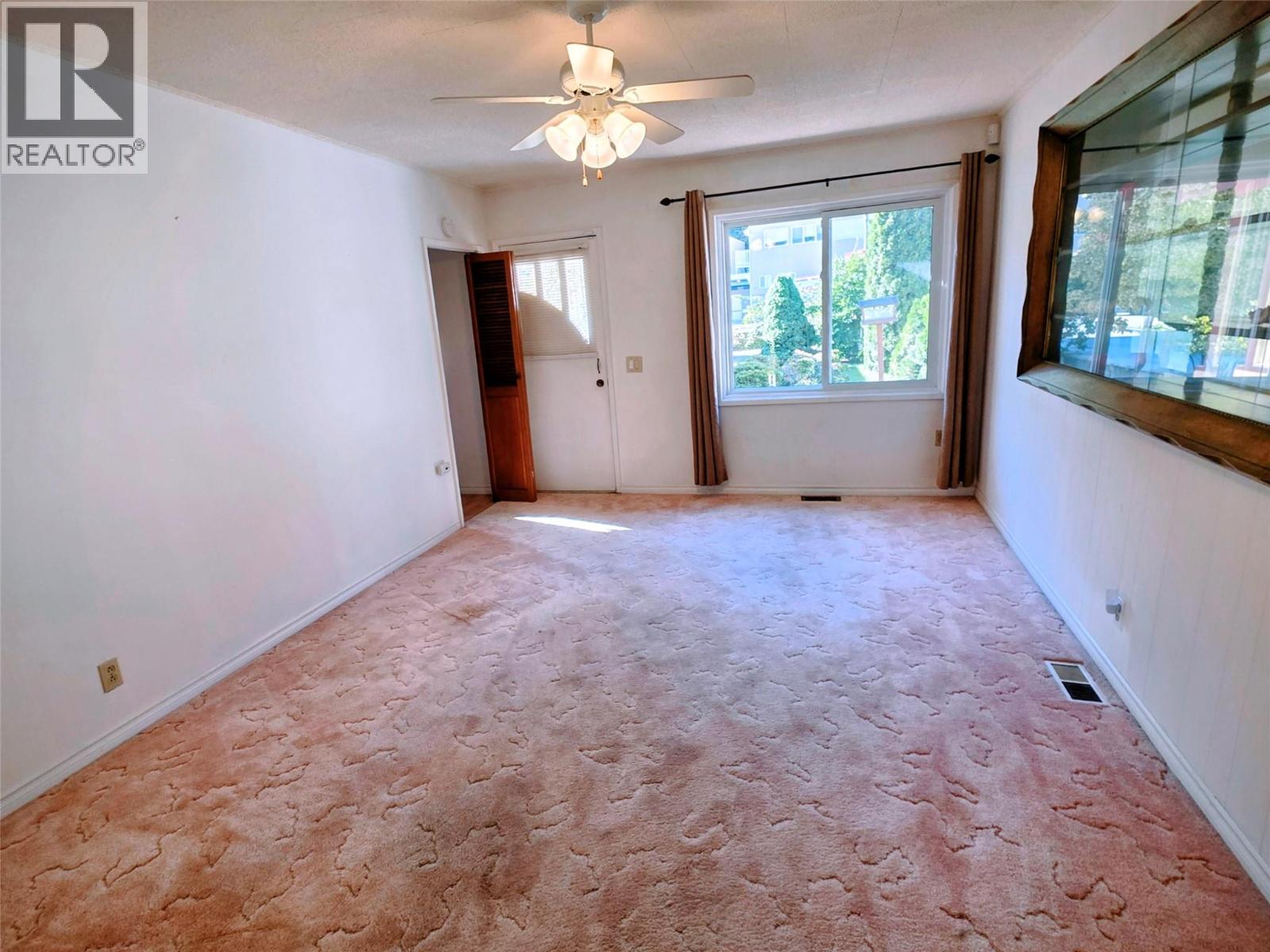 399 Rossland Avenue, Trail