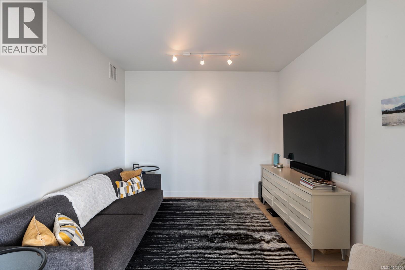 904 838 Broughton Street, Victoria