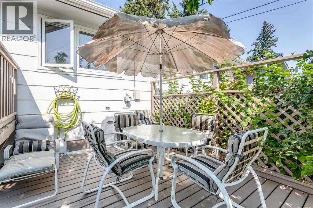 Single Family House Bi-level for Sale in  Wilton Place SE Willow Park Calgary 