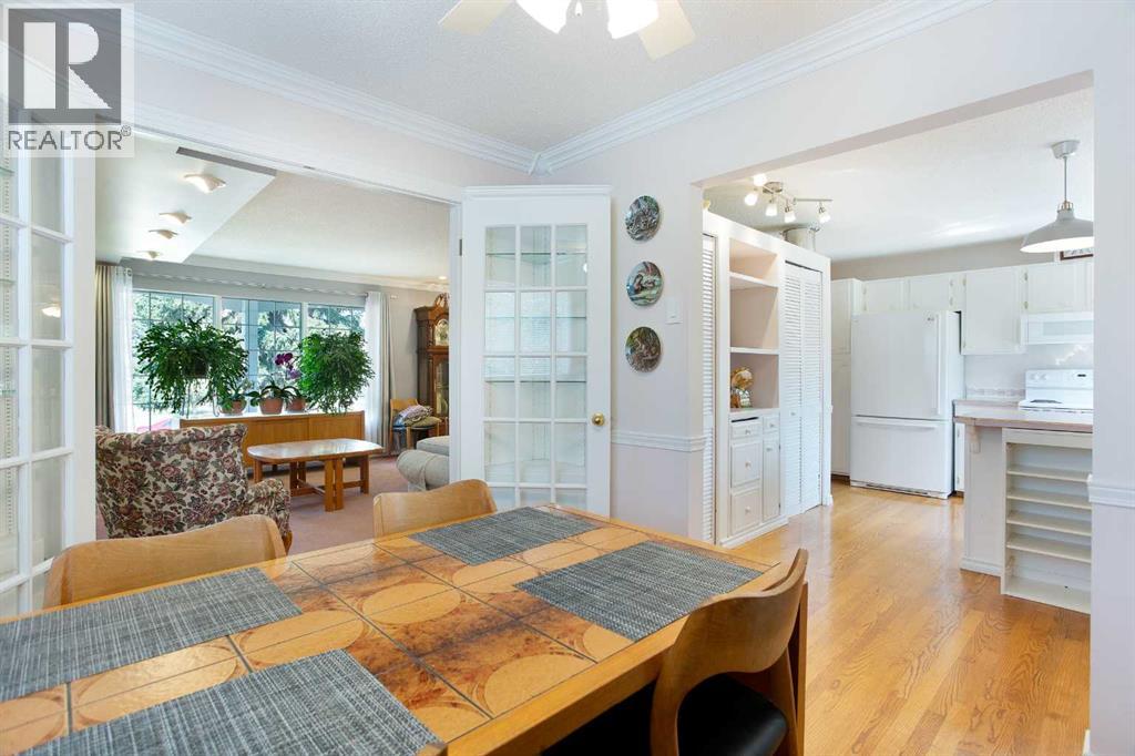 Single Family House Bi-level for Sale in  Wilton Place SE Willow Park Calgary 