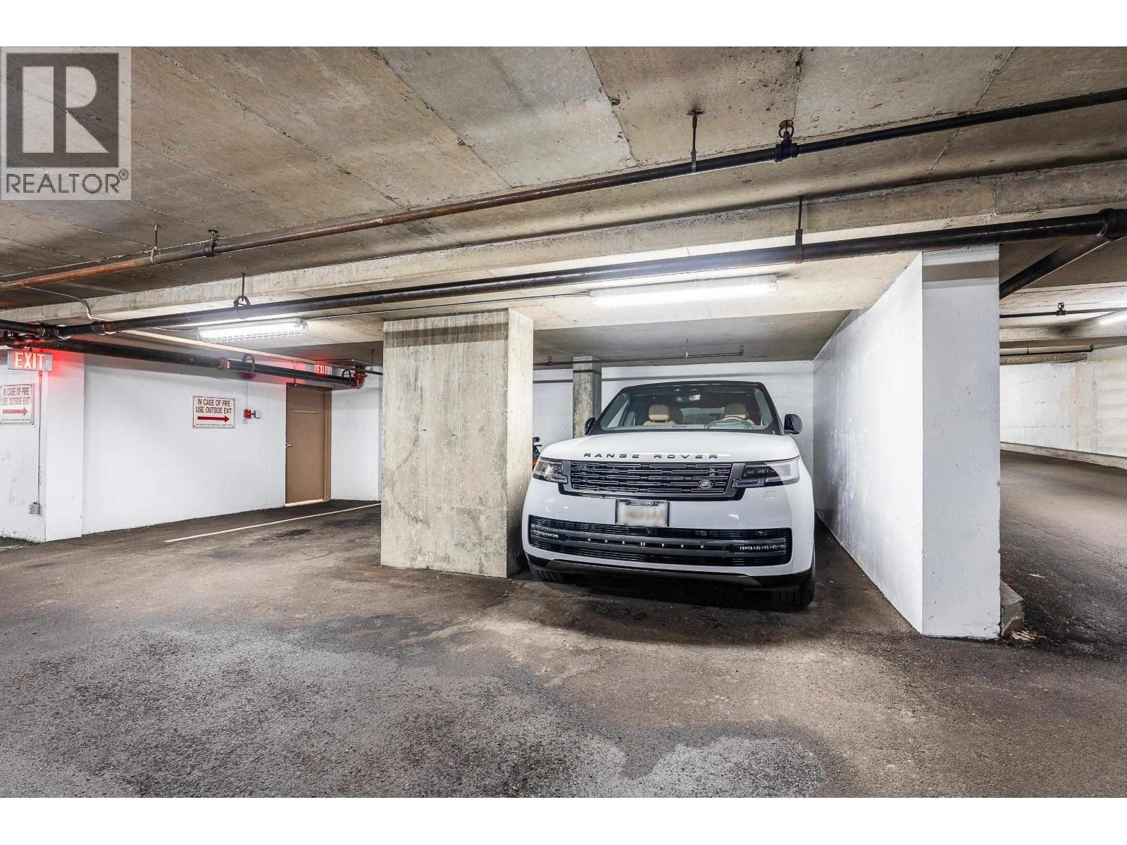 201 1995 BEACH AVENUE, Vancouver