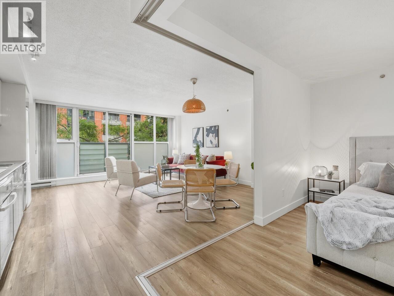 209 168 POWELL STREET, Vancouver