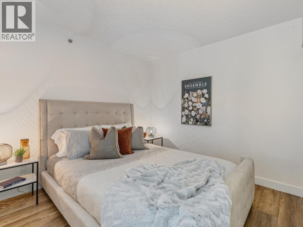 209 168 POWELL STREET, Vancouver