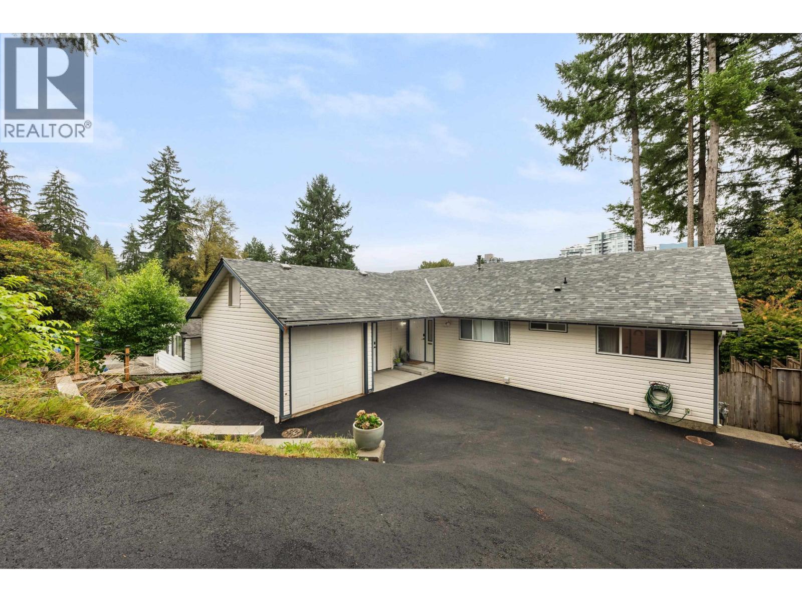 3310 HENRY STREET, Port Moody