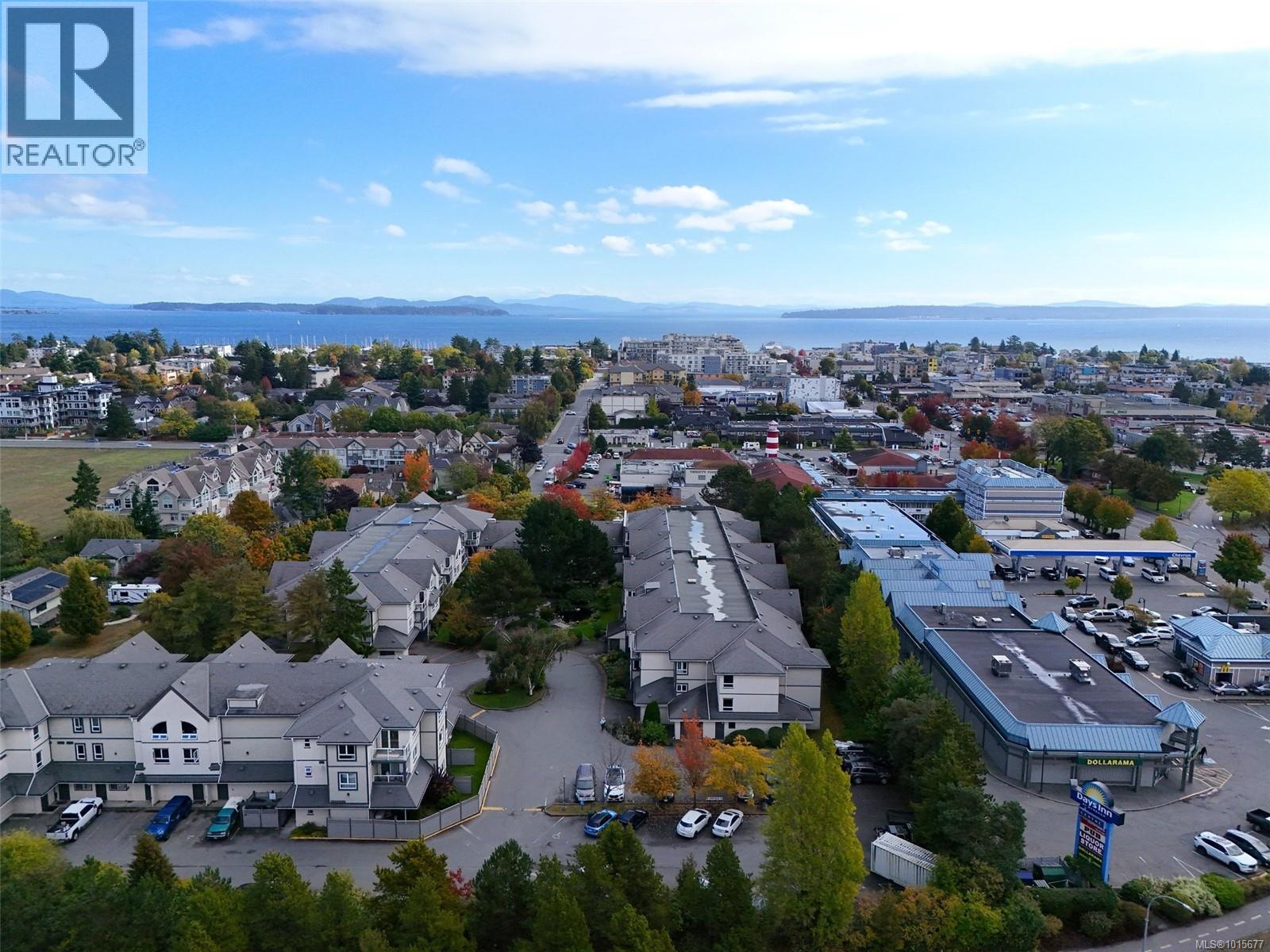 325 2245 James White Blvd, Sidney