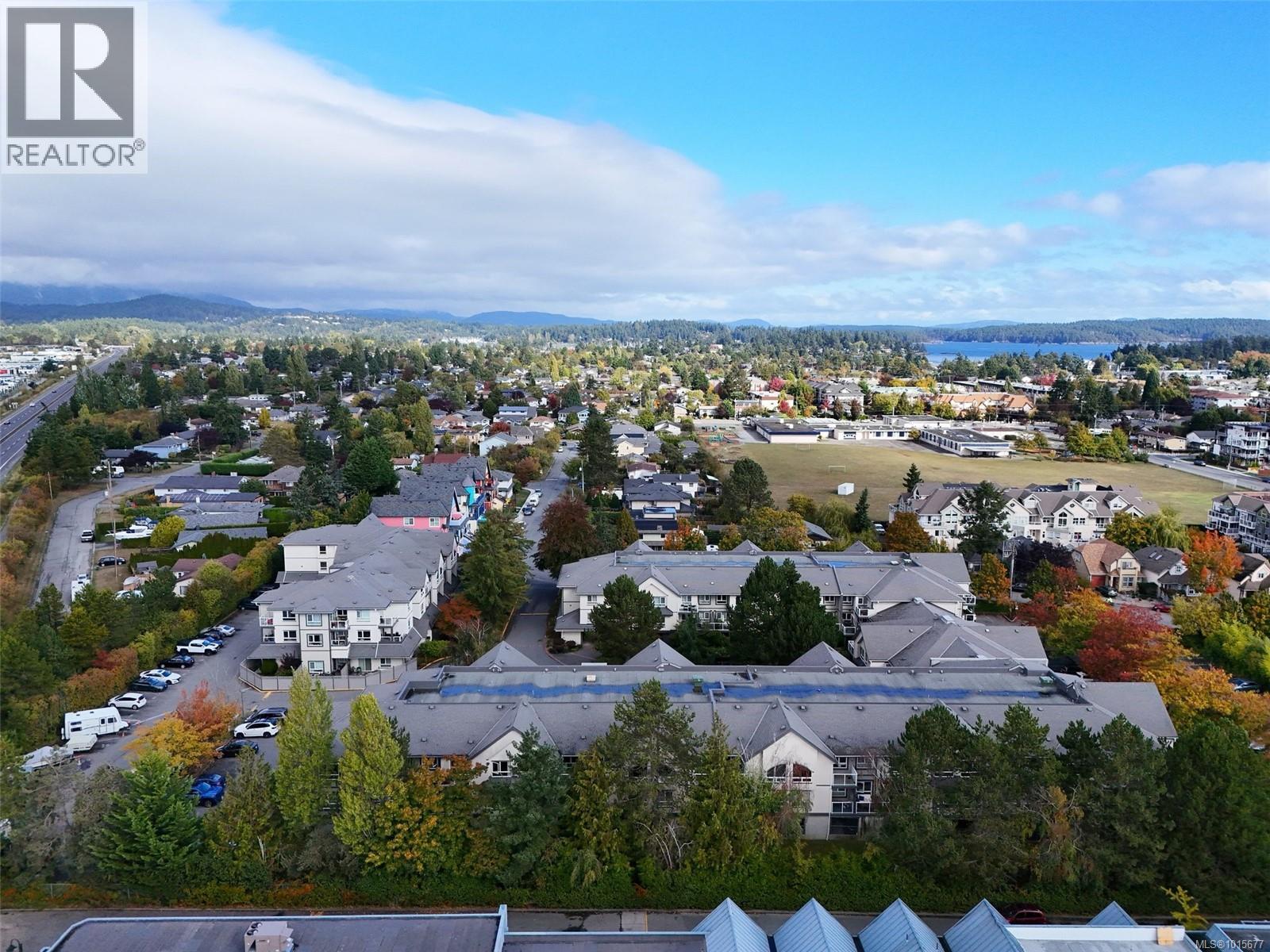 325 2245 James White Blvd, Sidney