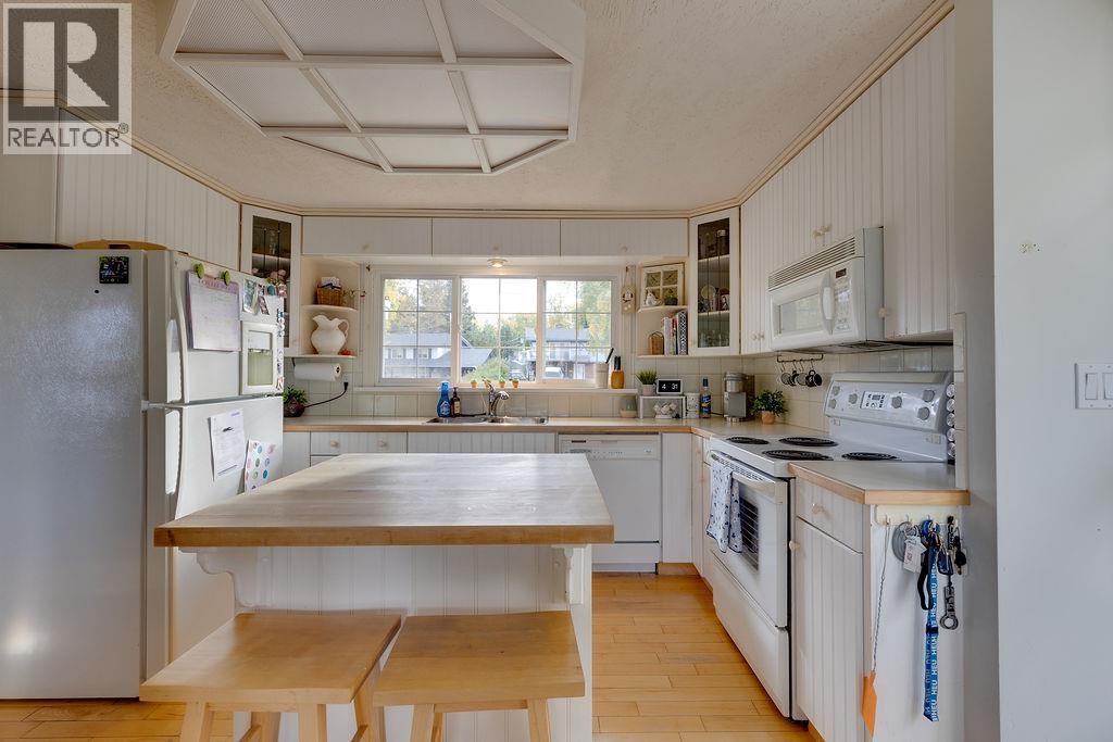 2642 CAPELLA DRIVE, Prince George