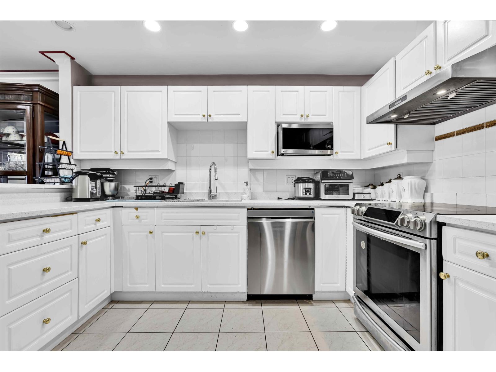 59 13918 58 AVENUE, Surrey
