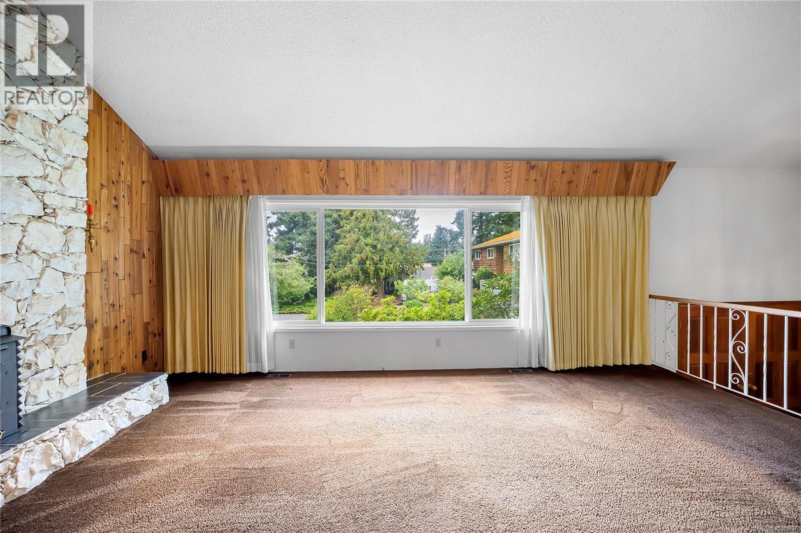 705 Heaslip Pl, Colwood