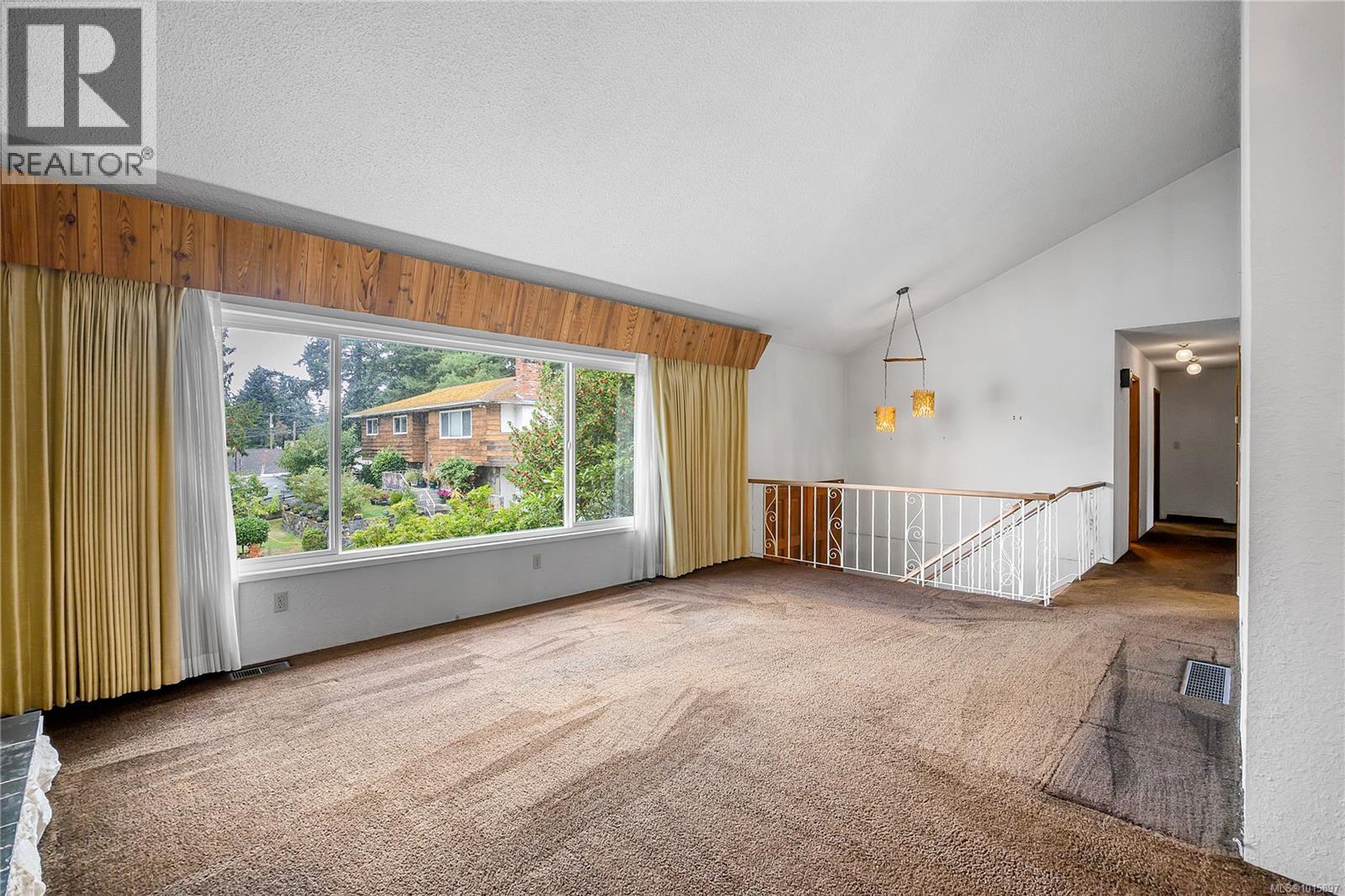 705 Heaslip Pl, Colwood