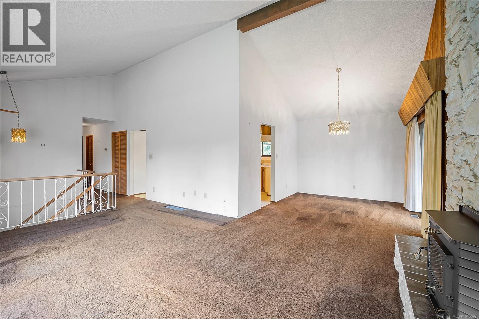 705 Heaslip Pl, Colwood
