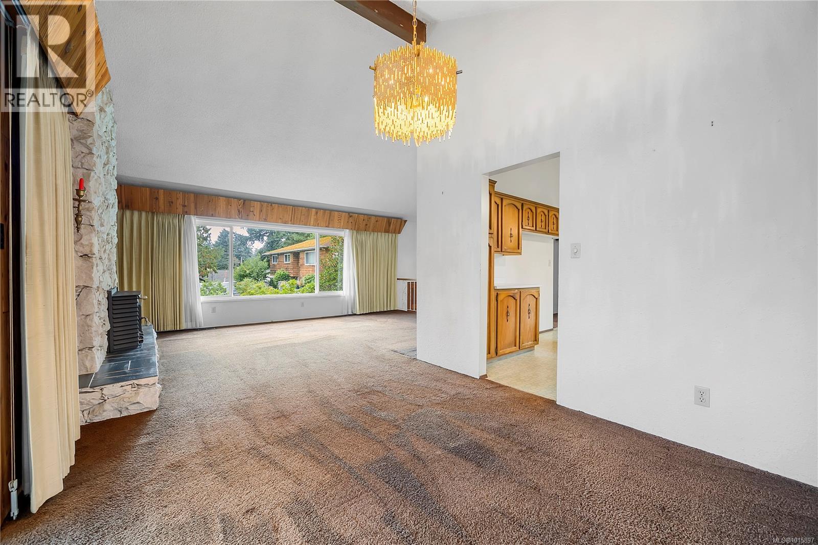 705 Heaslip Pl, Colwood