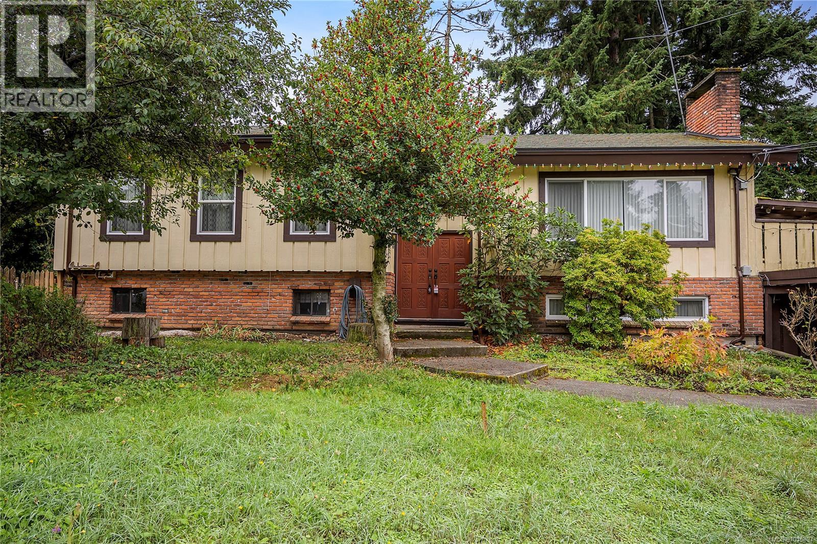 705 Heaslip Pl, Colwood