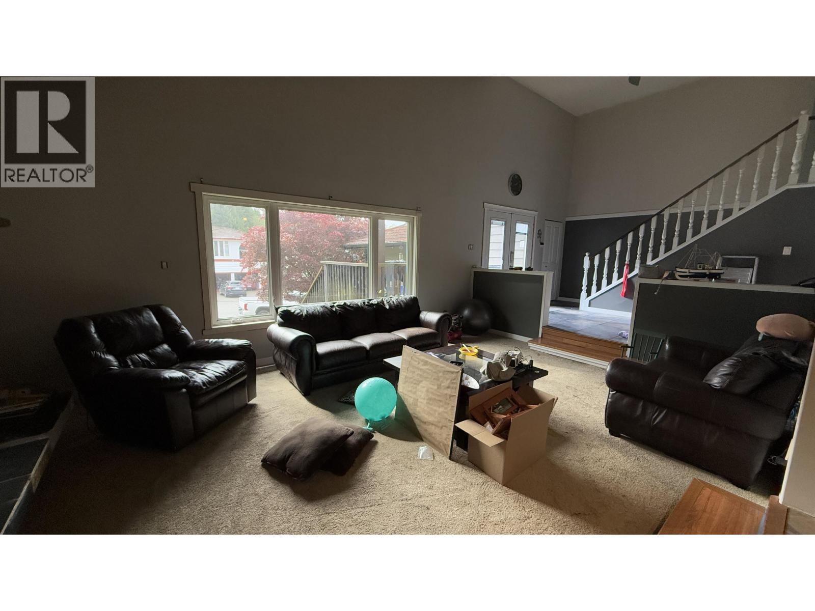 523 PILLSBURY AVENUE