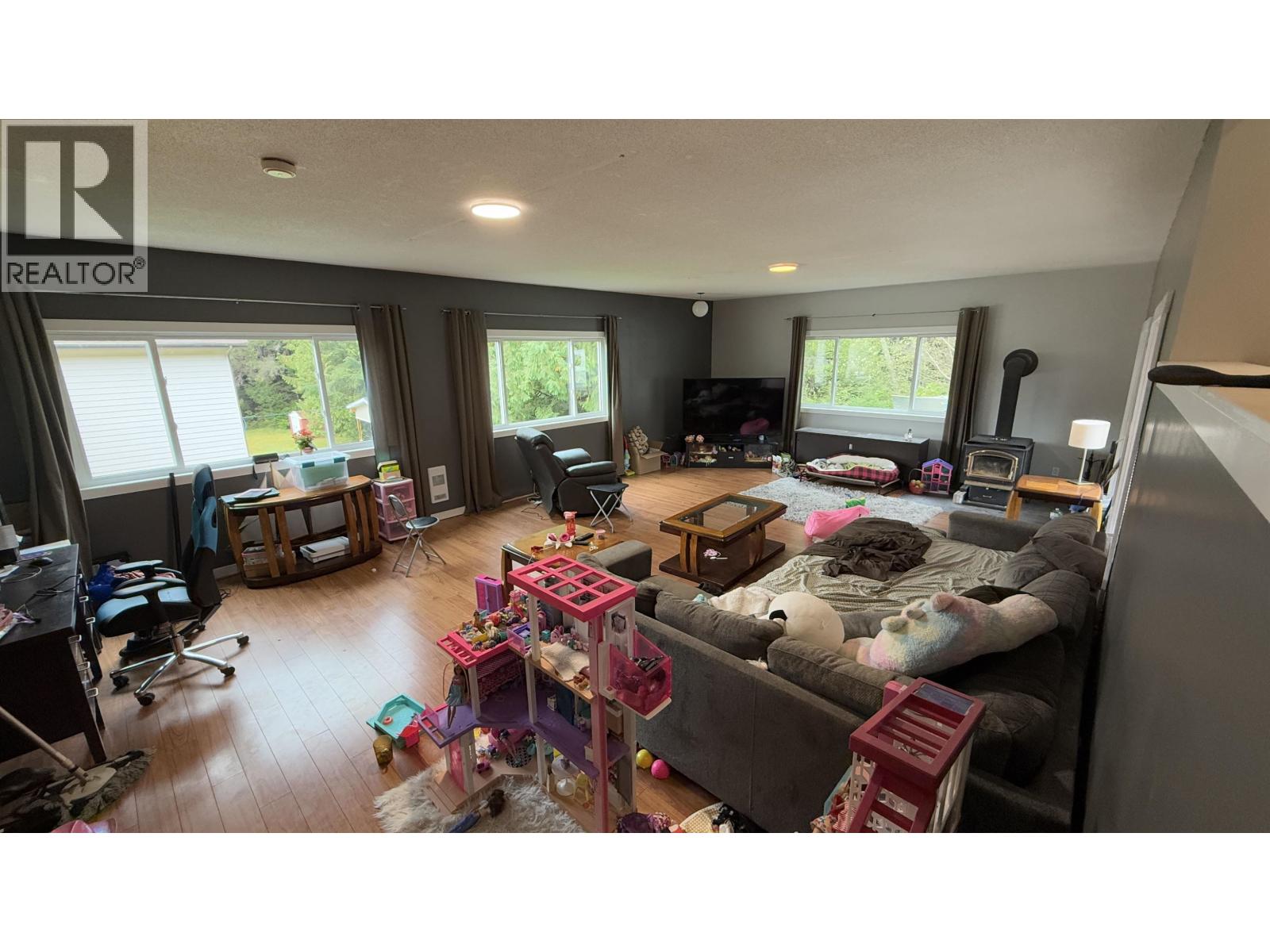 523 PILLSBURY AVENUE