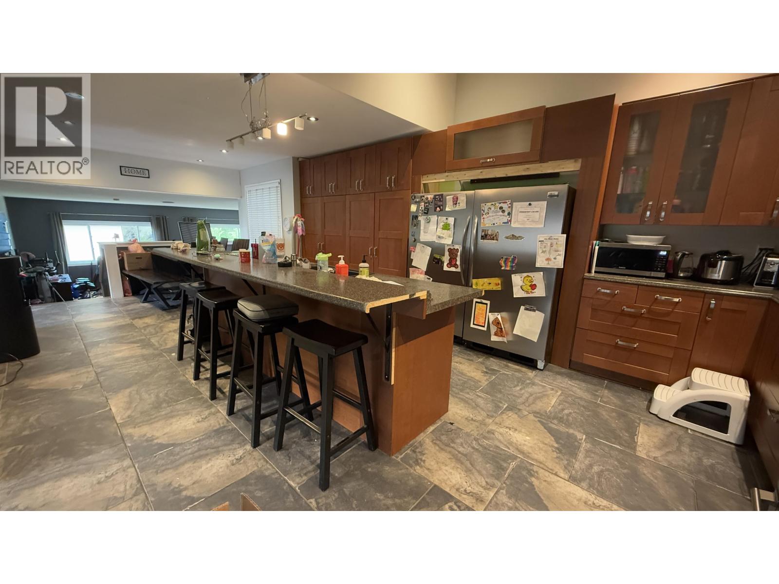 523 PILLSBURY AVENUE