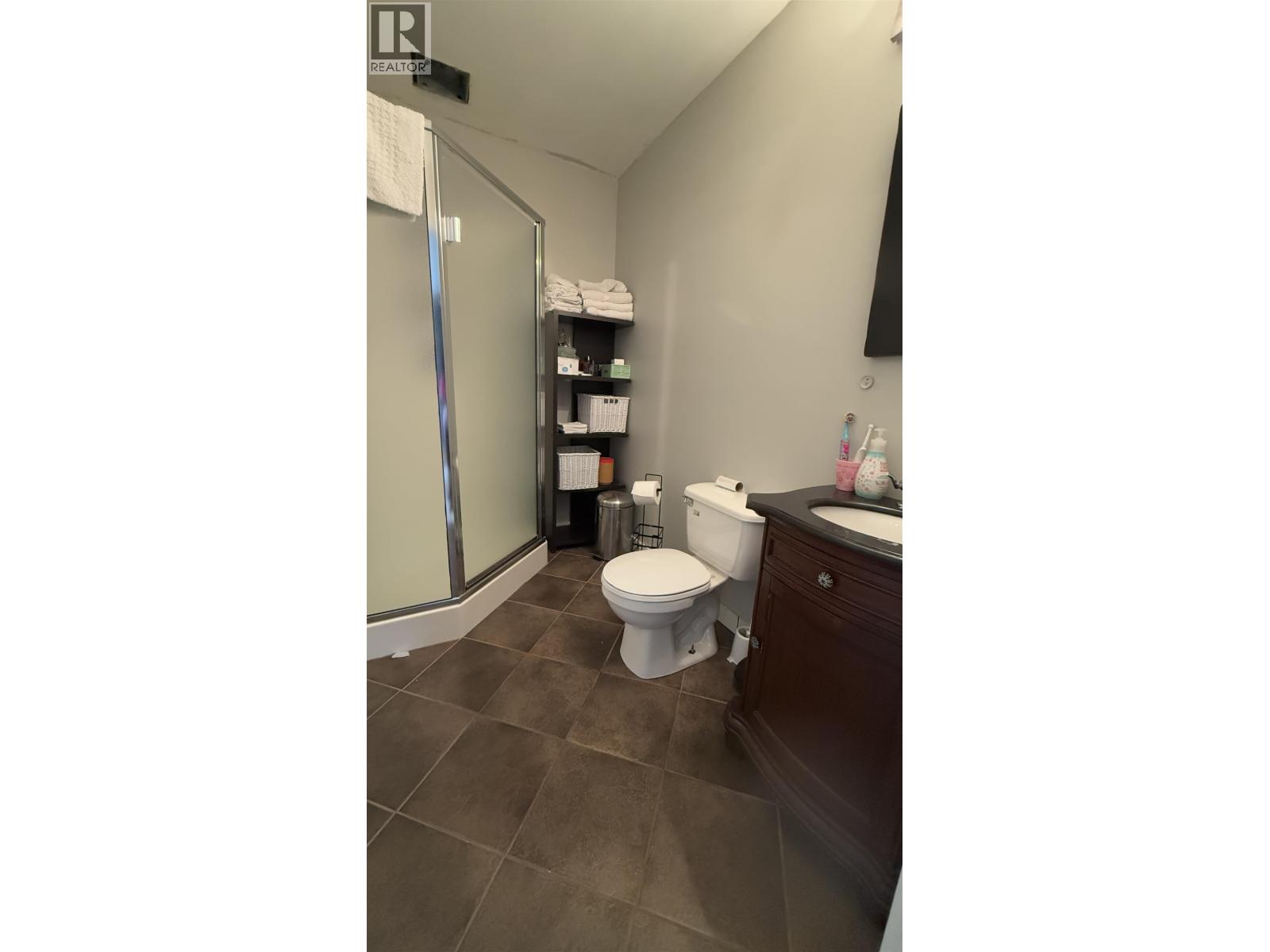 523 PILLSBURY AVENUE