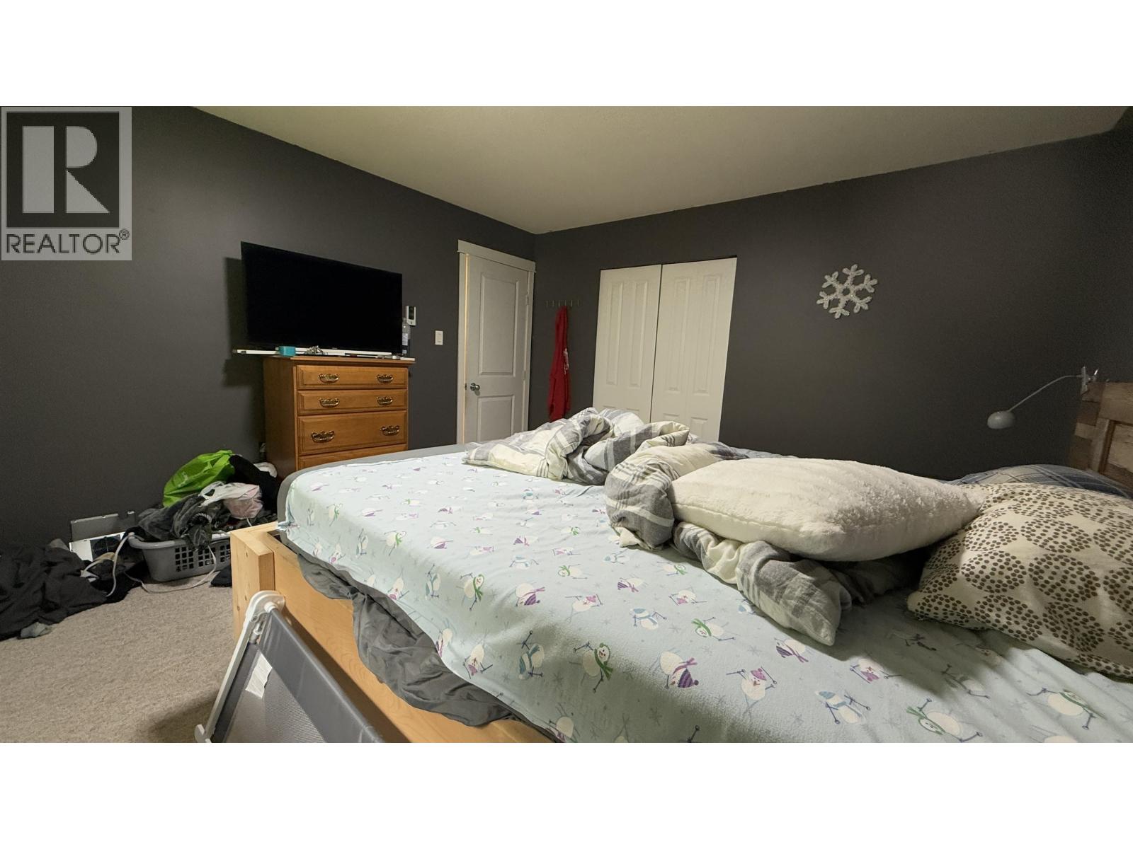 523 PILLSBURY AVENUE