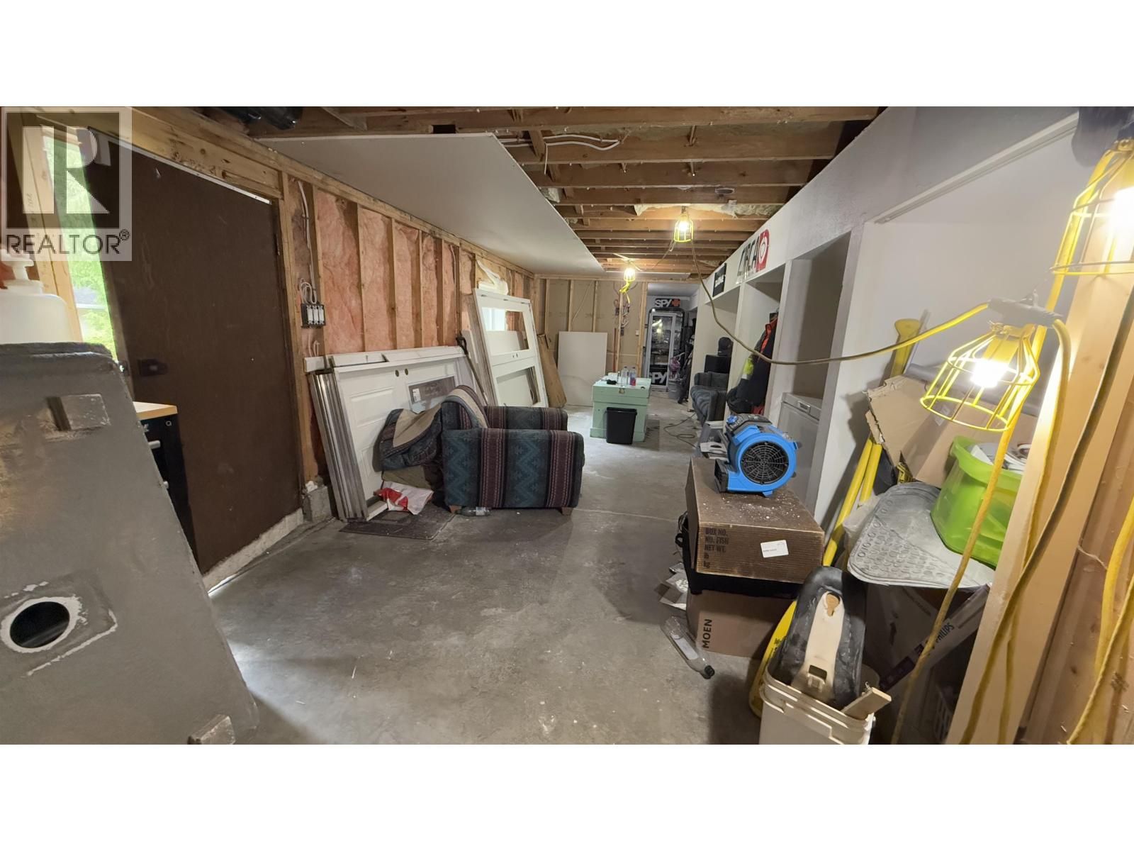 523 PILLSBURY AVENUE