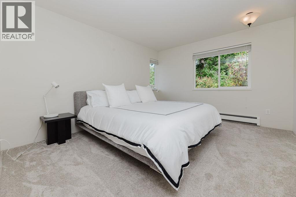 5620 MINTIE ROAD, Halfmoon Bay