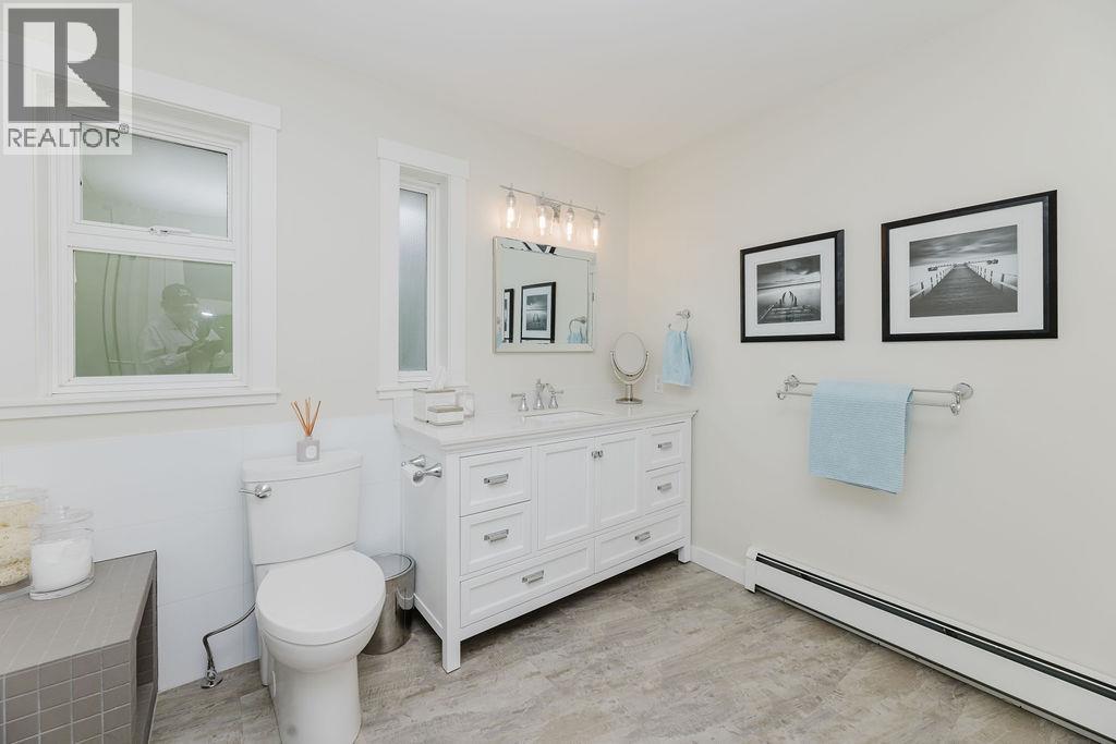 5620 MINTIE ROAD, Halfmoon Bay