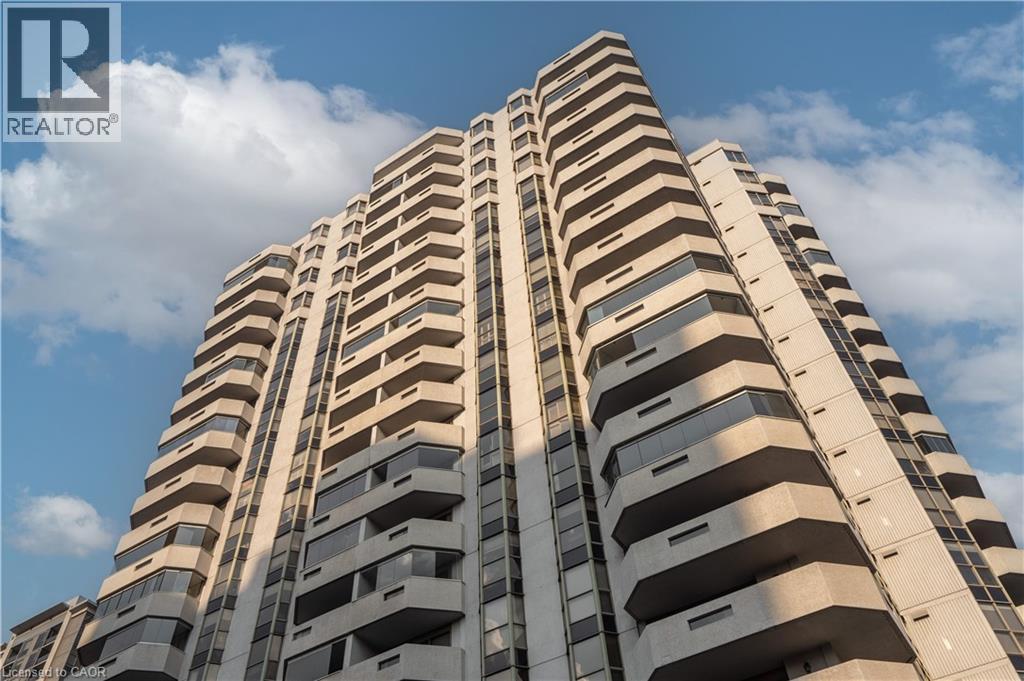 67 CAROLINE Street S Unit# 5A