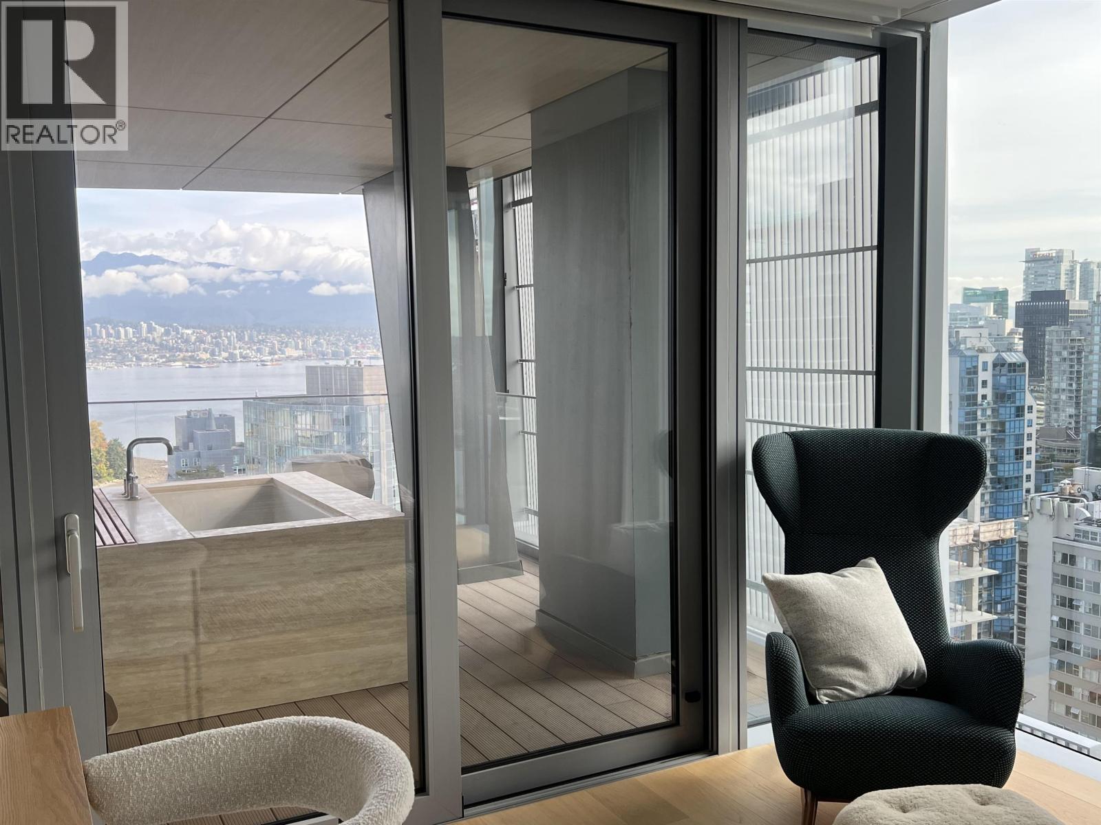 House in Vancouver - Image 22