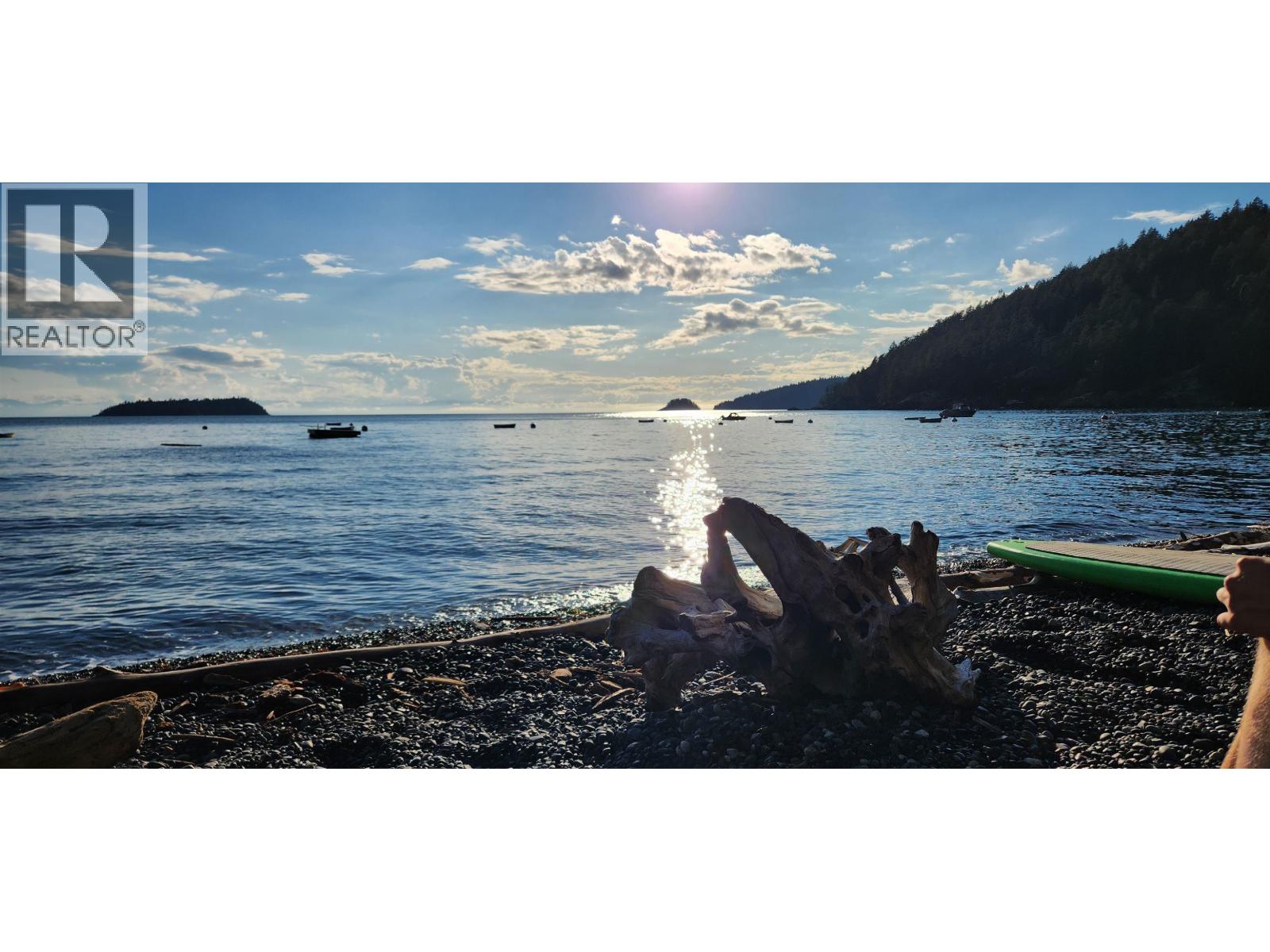 304 ESPLANADE ROAD, Keats Island