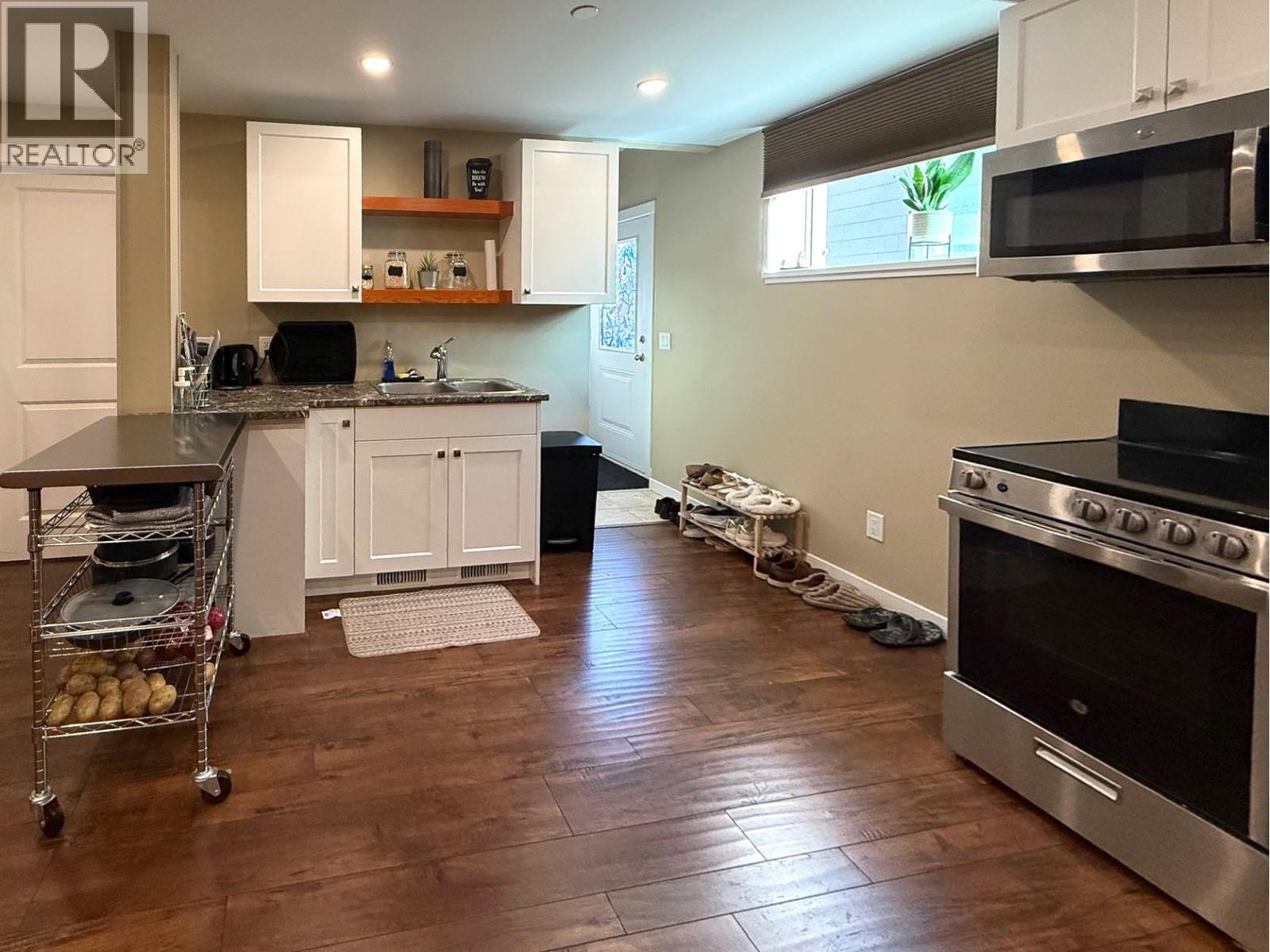 8735 BADGER DRIVE - 9