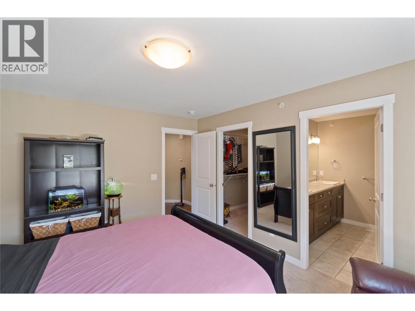 8735 BADGER DRIVE - 35