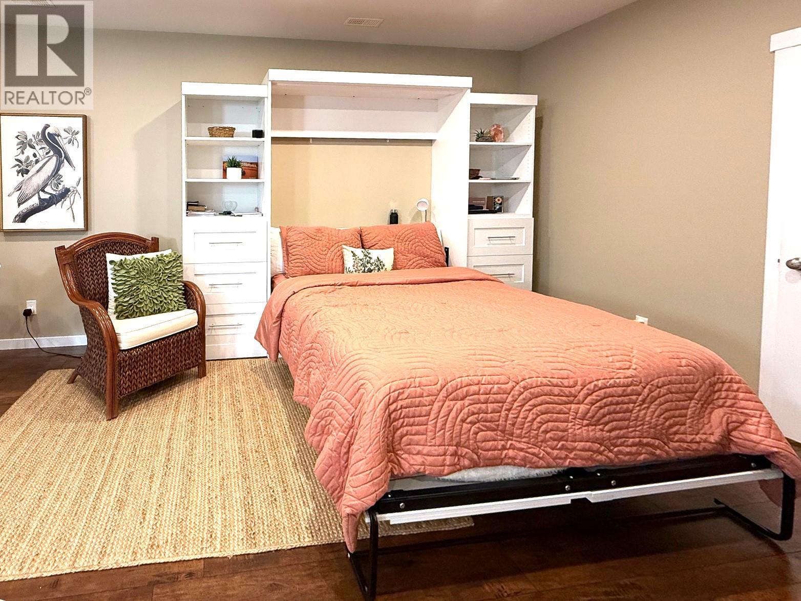 8735 BADGER DRIVE - 44