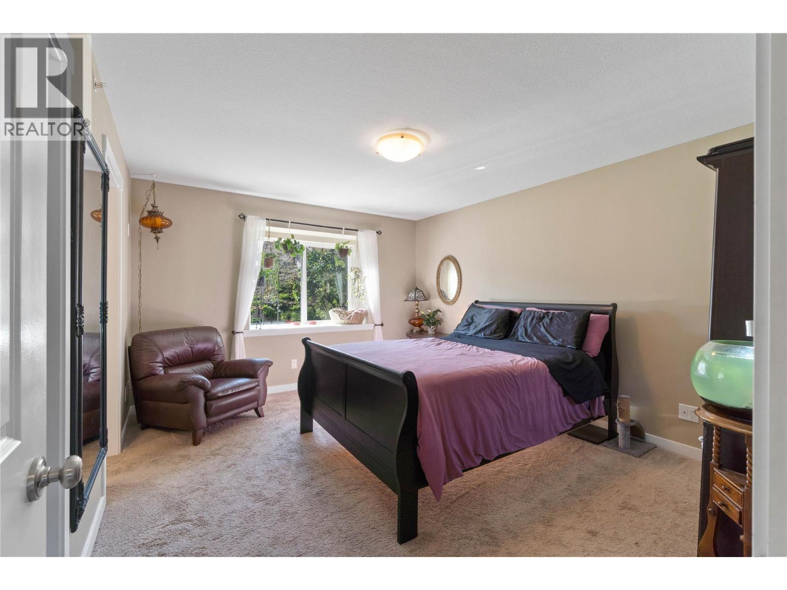 8735 BADGER DRIVE - 34