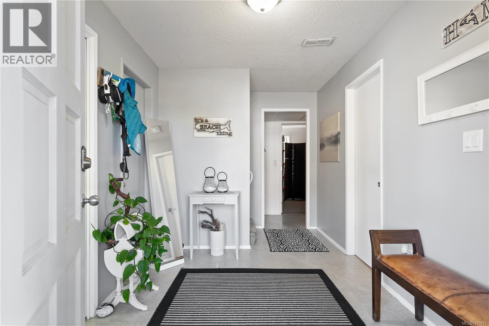  3273 Megaw Place, Saanich