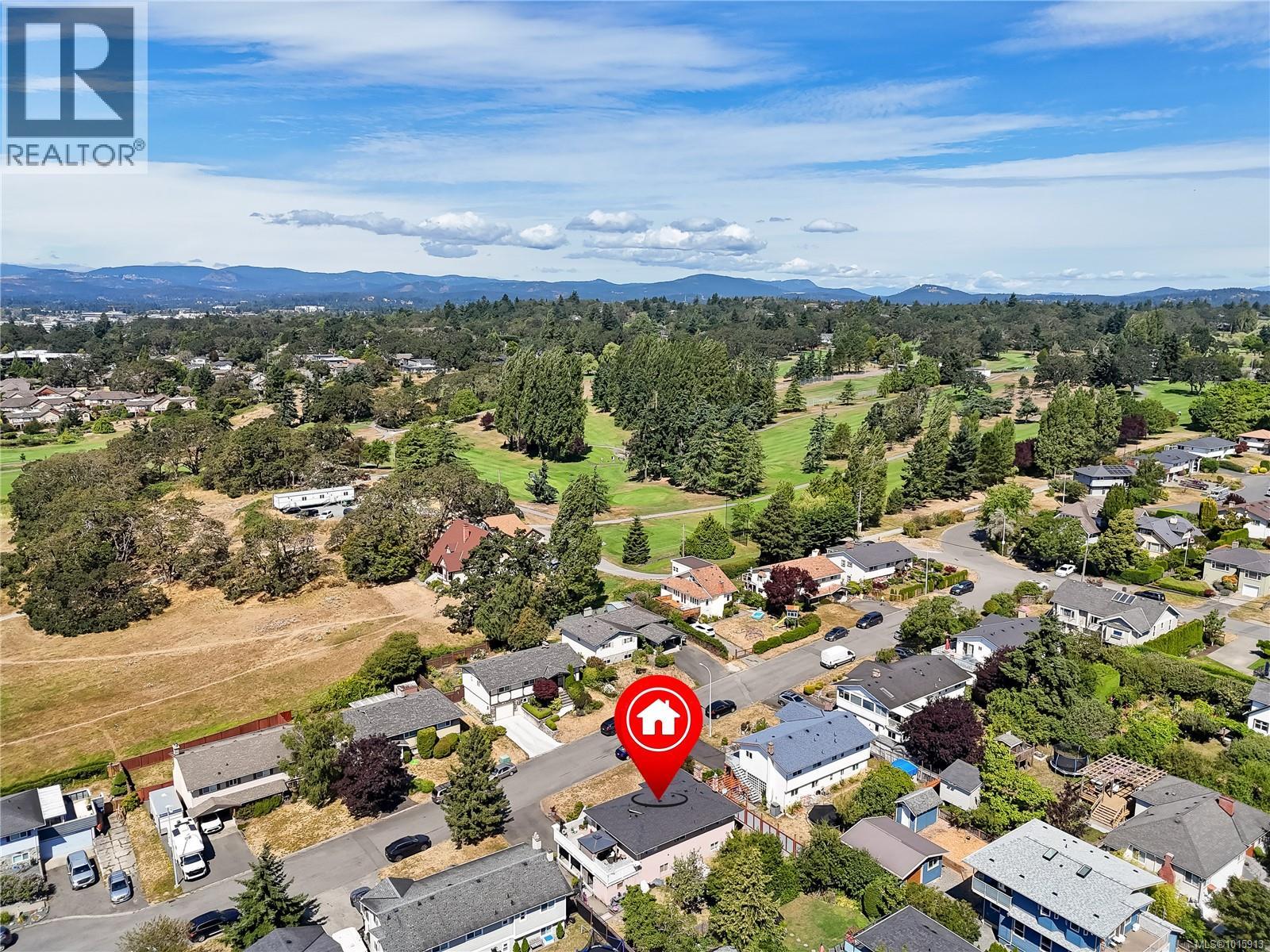  3273 Megaw Place, Saanich