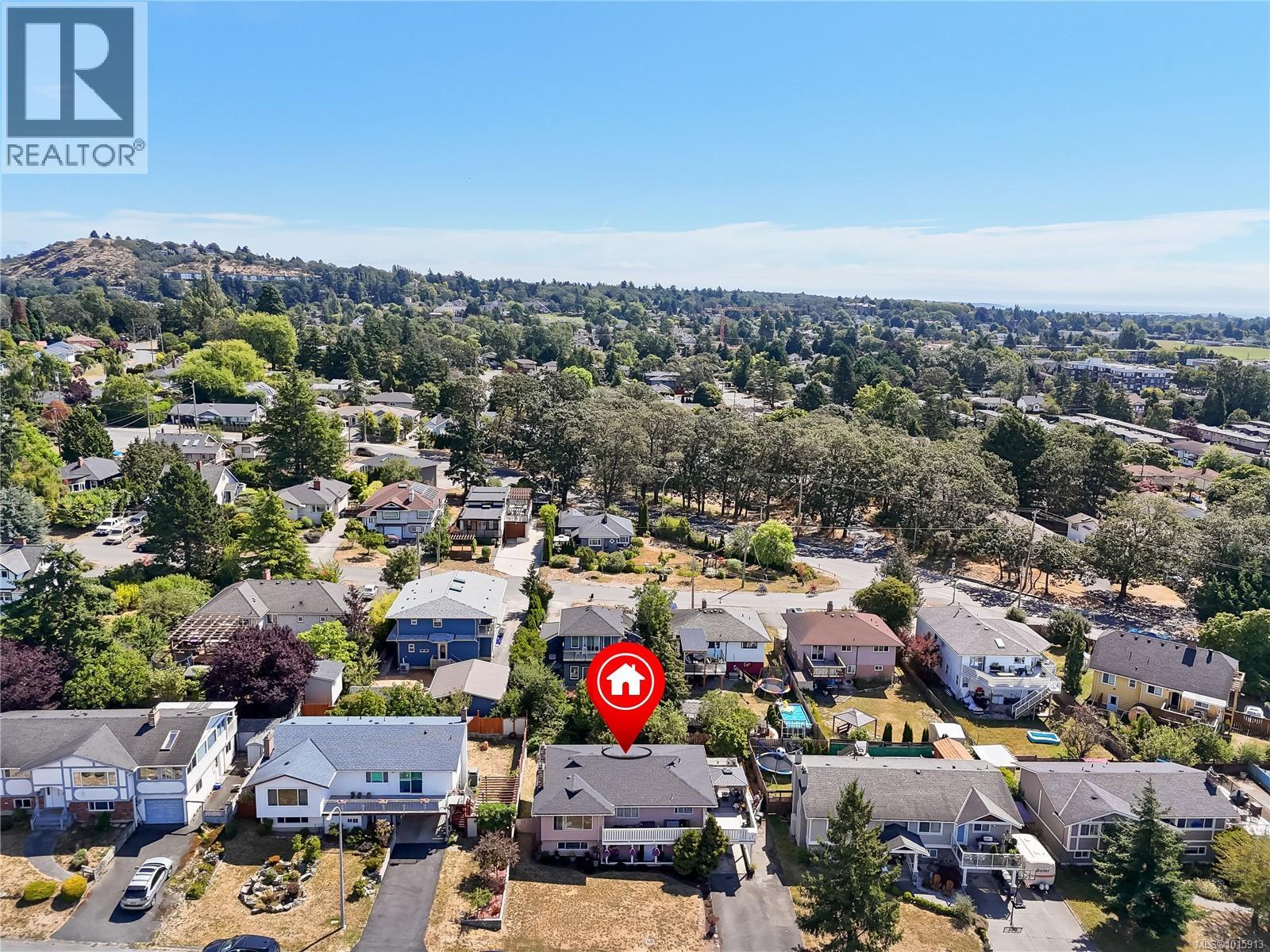  3273 Megaw Place, Saanich