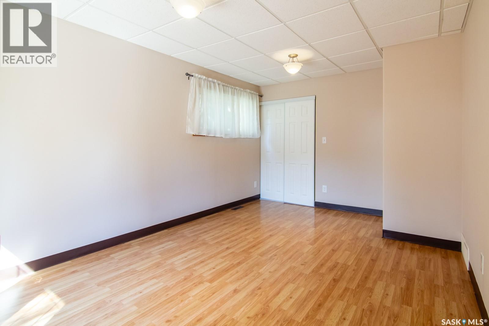 Single Family House 2 Level for Sale in  E AVENUE N Saskatoon 