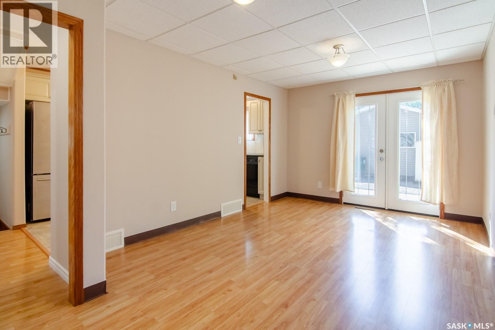 Single Family House 2 Level for Sale in  E AVENUE N Saskatoon 